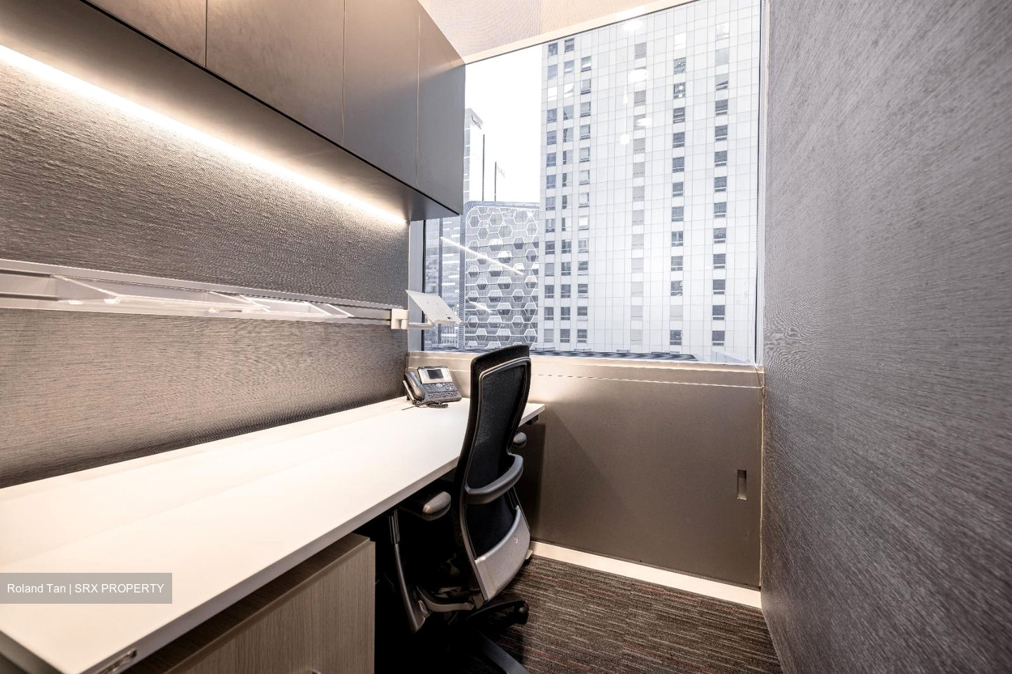 Robinson Square (D1), Office #561342721
